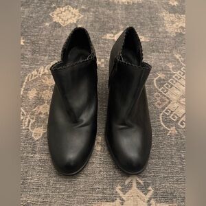 Charlie Paige Black Ankle Booties